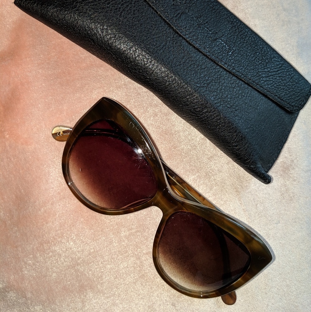 Elizbeth & James Crescent Sunglasses